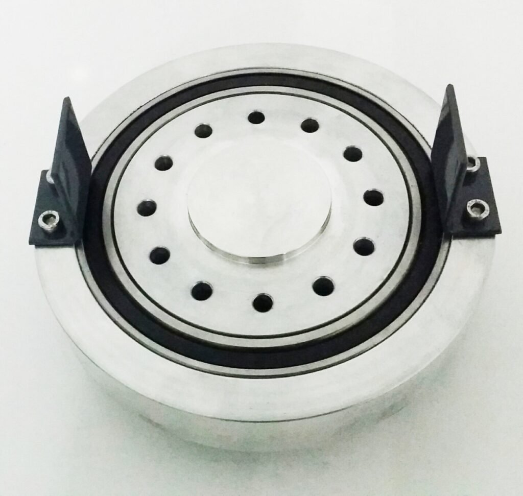 Mécanisme de fixation circulaire pour housse robot