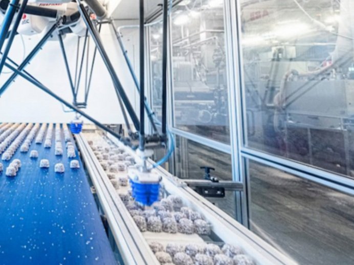 Beskyttelsesovertræk til Delta-robotter ABB pick and place